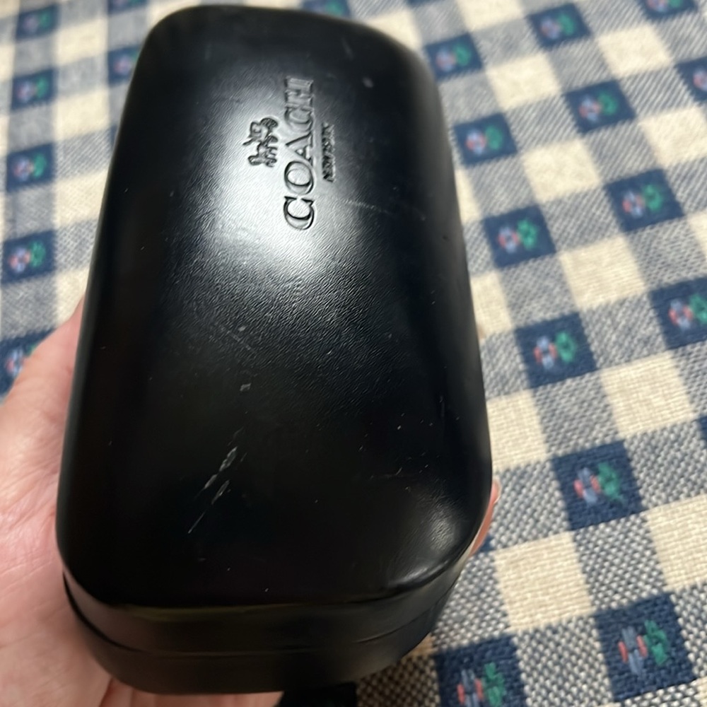 💙Coach oversized sunglasses case - Picture 4 of 5